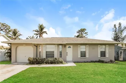 10217 Sandy Hollow Ln, Bonita Springs, FL 34135