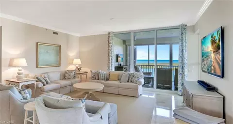285 Grande Way #1605, Naples, FL 34110