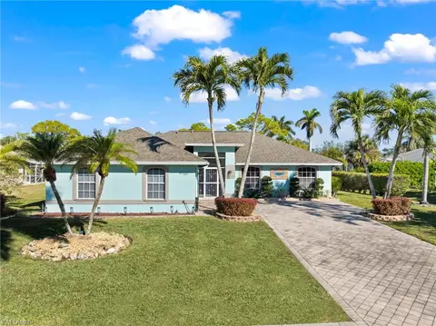 6169 Woodstone Dr, Naples, FL 34112