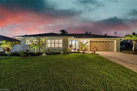 6422 Cocos Dr, Fort Myers, FL 33908