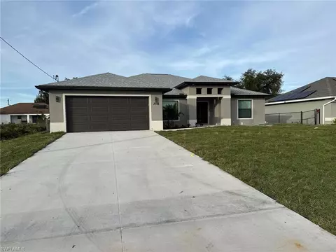 3708 25th St SW, Lehigh Acres, FL 33976