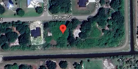 3777 La Rue St, Fort Myers, FL 33905