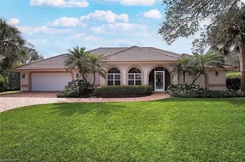 702 Willowwood Ln, Naples, FL 34108