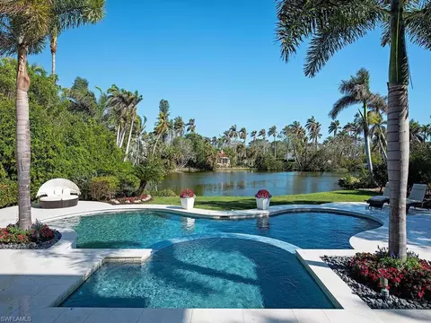 2325 Lantern Ln, Naples, FL 34102 photo 2