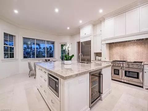 2325 Lantern Ln, Naples, FL 34102 photo 6