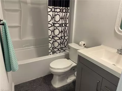 Bath - 6 Hackney Ln #A26, Naples, FL 34112 photo 2 of 2