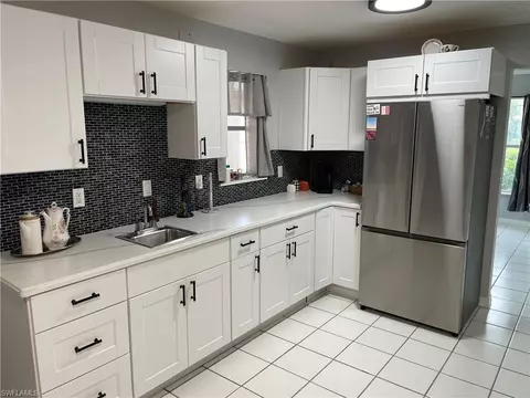 Kitchen - 6 Hackney Ln #A26, Naples, FL 34112 photo 4 of 5