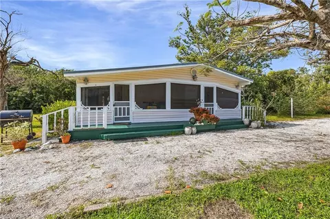 6253 Valeria Rd, Bokeelia, FL 33922