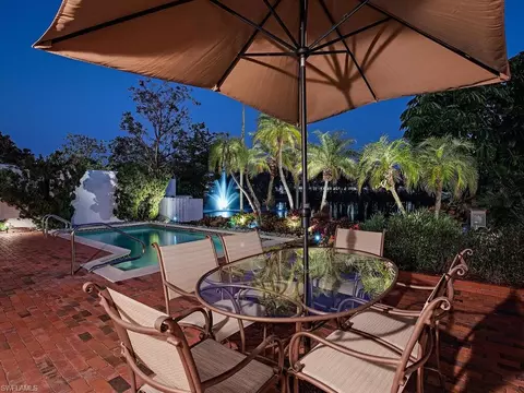 Exterior - 656 Bridgeway Ln, Naples, FL 34108 photo 8 of 11