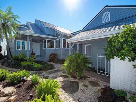 Exterior - 656 Bridgeway Ln, Naples, FL 34108 photo 3 of 11