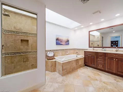 Bath - 656 Bridgeway Ln, Naples, FL 34108 photo 1 of 2