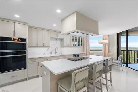6075 Pelican Bay Blvd #1206, Naples, FL 34108