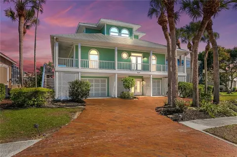 841 Partridge Ct, Marco Island, FL 34145