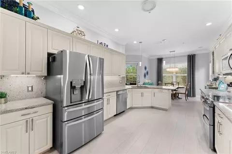 Kitchen - 7832 Clemson St #202, Naples, FL 34104 photo 6 of 7