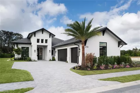 6705 Newport Rd, Naples, FL 34109