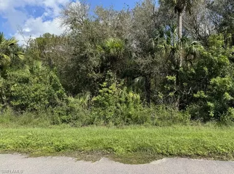 36 Nn 38th Ave SE, Naples, FL 34117