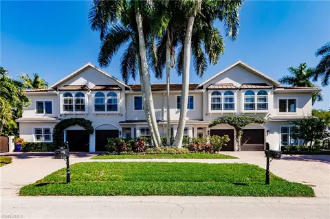 165 5th St S #3, Naples, FL 34102