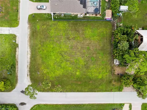 4591 Catalina Ln, Bonita Springs, FL 34134