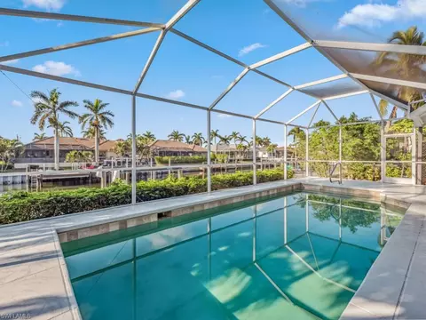 24 Gulfport Ct, Marco Island, FL 34145