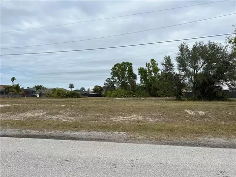1029 SW 4th Ter, Cape Coral, FL 33991