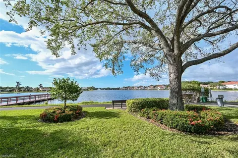 554 Windsor Sq #101, Naples, FL 34104 photo 21