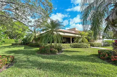 554 Windsor Sq #101, Naples, FL 34104 photo 20