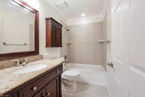554 Windsor Sq #101, Naples, FL 34104 photo 13