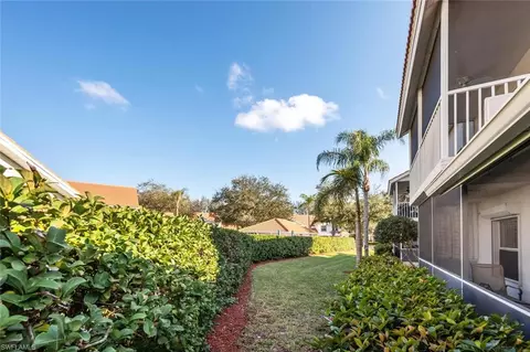 554 Windsor Sq #101, Naples, FL 34104 photo 15