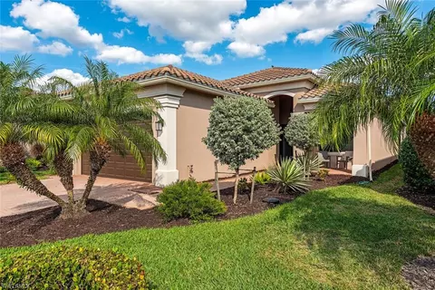 13612 Mandarin Cir, Naples, FL 34109