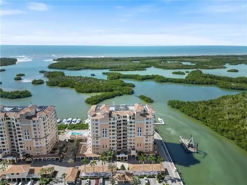 View/Area - 445 Dockside Dr #B903, Naples, FL 34110 photo 2 of 7