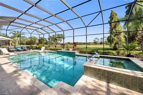 6653 Costa Cir, Naples, FL 34113