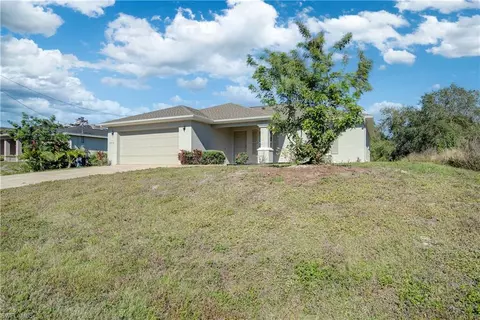 2914 50th St SW, Lehigh Acres, FL 33976