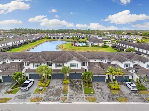 View/Area - 7357 Rockefeller Dr, Naples, FL 34119 photo 2 of 4