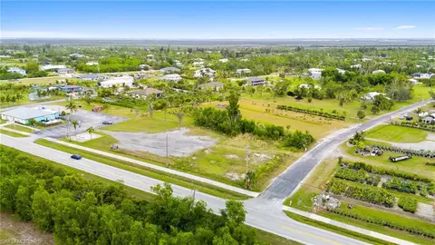 8078 Stringfellow Rd, Saint James City, FL 33956