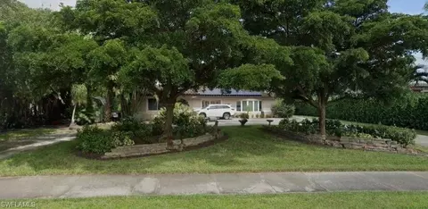 2000 Crayton Rd, Naples, FL 34102 photo 2
