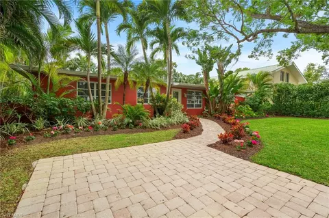432 3rd Ave N, Naples, FL 34102 photo 3