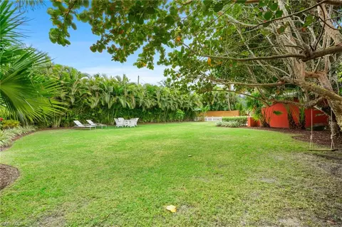 432 3rd Ave N, Naples, FL 34102 photo 4
