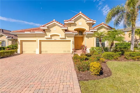 16091 Thorn Wood Dr, Fort Myers, FL 33908