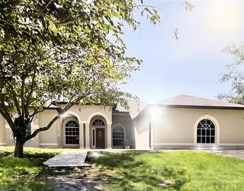 5945 Desoto Blvd N, Naples, FL 34120