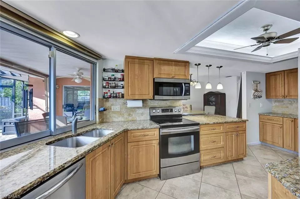 Kitchen - 5544 Pernod Dr, Fort Myers, FL 33919 photo 1 of 4