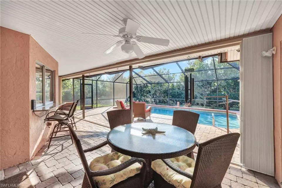 Exterior - 5544 Pernod Dr, Fort Myers, FL 33919 photo 4 of 11