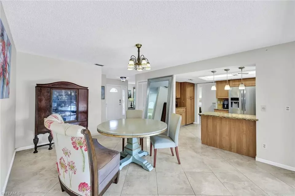 Dining - 5544 Pernod Dr, Fort Myers, FL 33919 photo 2 of 2