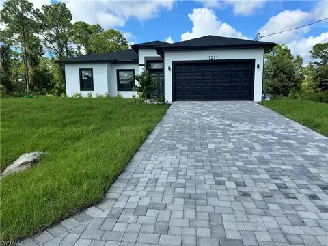 1211 Jefferson Ave E, Lehigh Acres, FL 33972