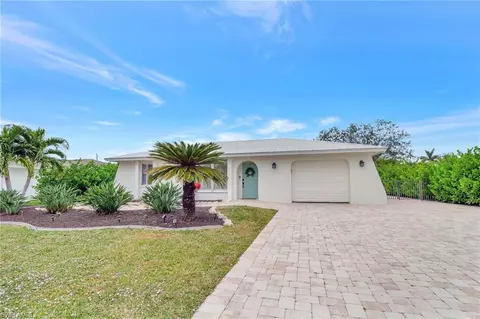3652 Bailes St, Bonita Springs, FL 34134