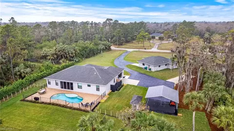 110 7th St NW, Naples, FL 34120