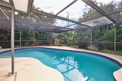 612 SE 2nd St, Cape Coral, FL 33990