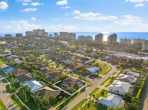 661 Wren St, Marco Island, FL 34145