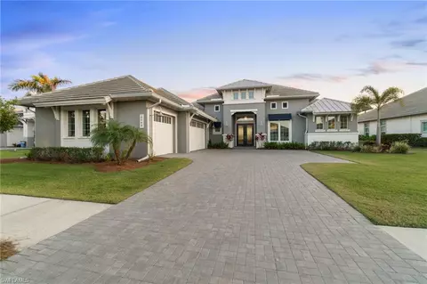 6048 Plana Cays Dr, Naples, FL 34113
