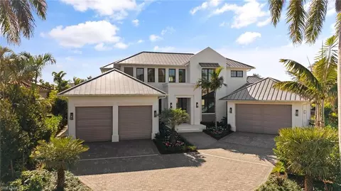 2020 7th St S, Naples, FL 34102 photo 8