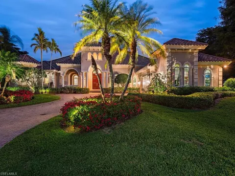 1833 Plumbago Ln, Naples, FL 34105